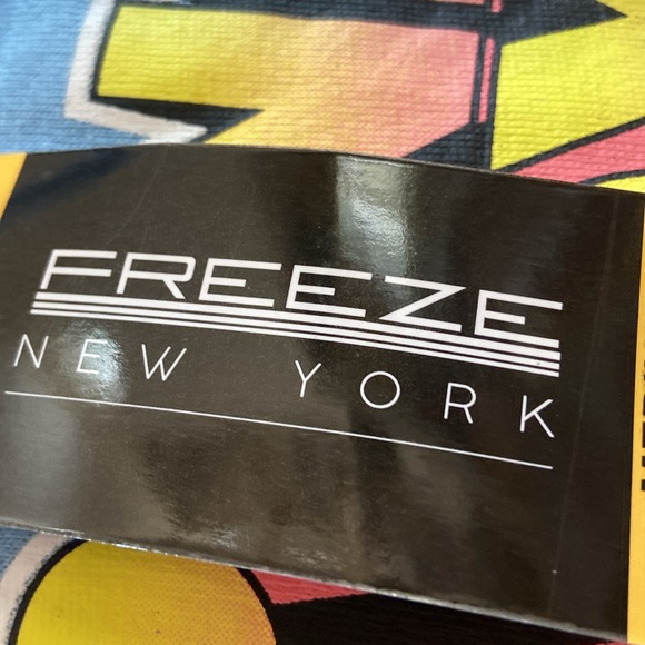 Freeze Pink Floyd New York Colorful Graphic Hoodie - Picture 2 of 9